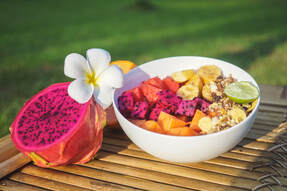 MORNING FOOD PHOTOGRAPHY HEALTHY FRUIT BOWL BEFORE SURF